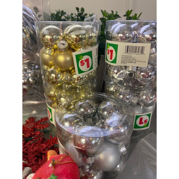 Holiday Style Christmas Ornaments Santa Sleigh Beads Snowflakes Tree Lot - Picture 4 of 6